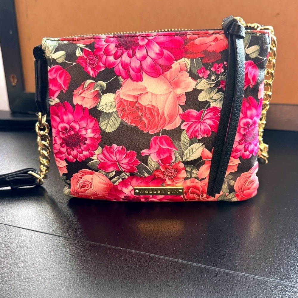 Madden Girl Floral Crossbody Purse Pink Rose Print Chain Strap Clutch Bag